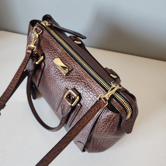 Burberry Bag "EUC" - Picture 16 of 16